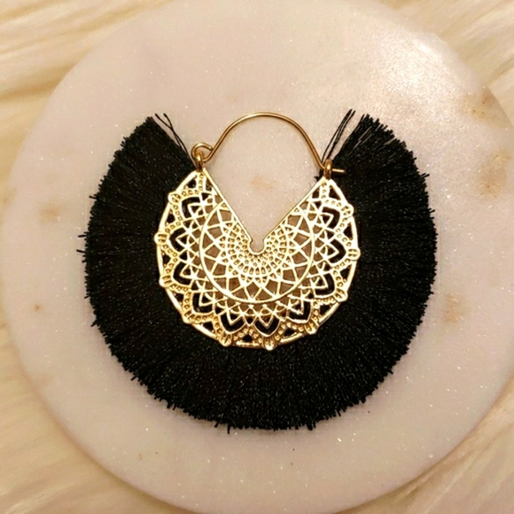 New Gold Black Filigree Silk Hoop Earrings - Picture 4 of 5